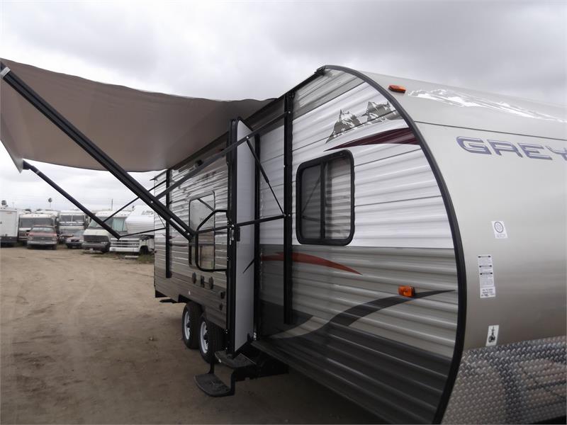 2015 BRAND NEW GREY WOLF 25RR TOY HAULER for sale by dealer