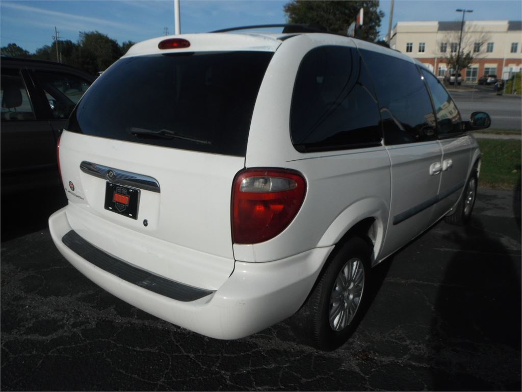 2005 Chrysler Town & Country Lx For Sale In Hendersonville