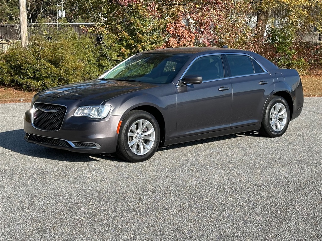 2019 Chrysler 300 Touring for sale by dealer