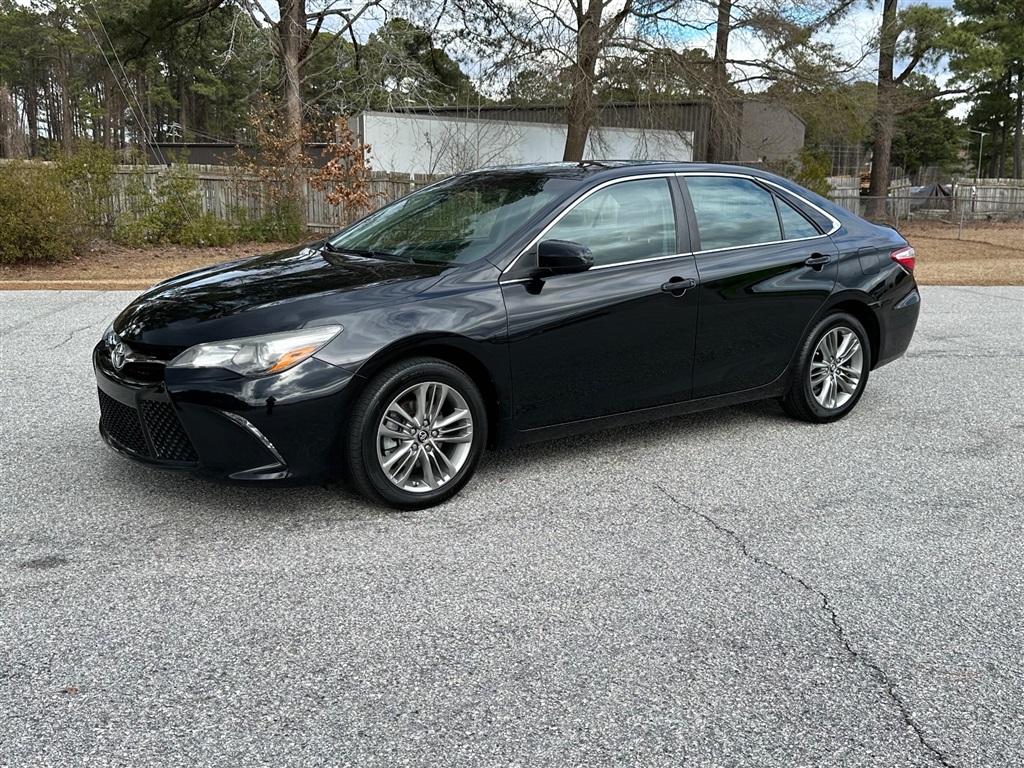 2017 Toyota Camry SE for sale by dealer