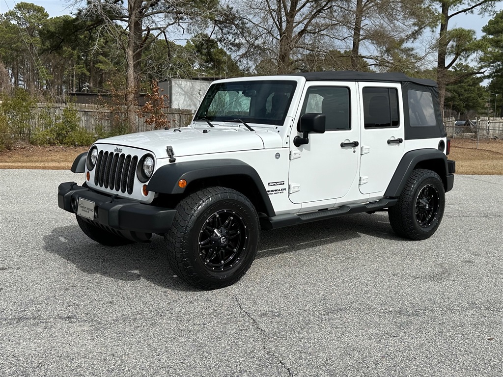 2013 Jeep Wrangler Unlimited Sport 4WD for sale by dealer