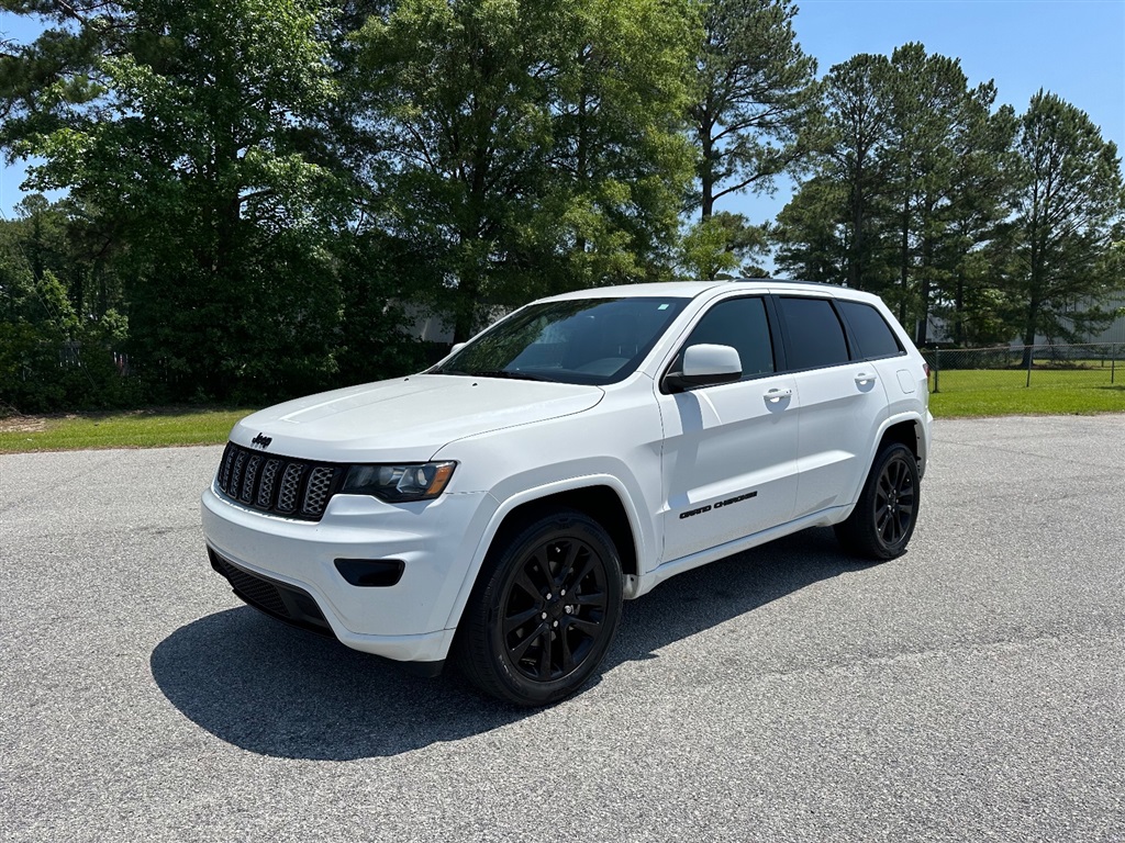 2018 Jeep Grand Cherokee Laredo 4WD for sale by dealer