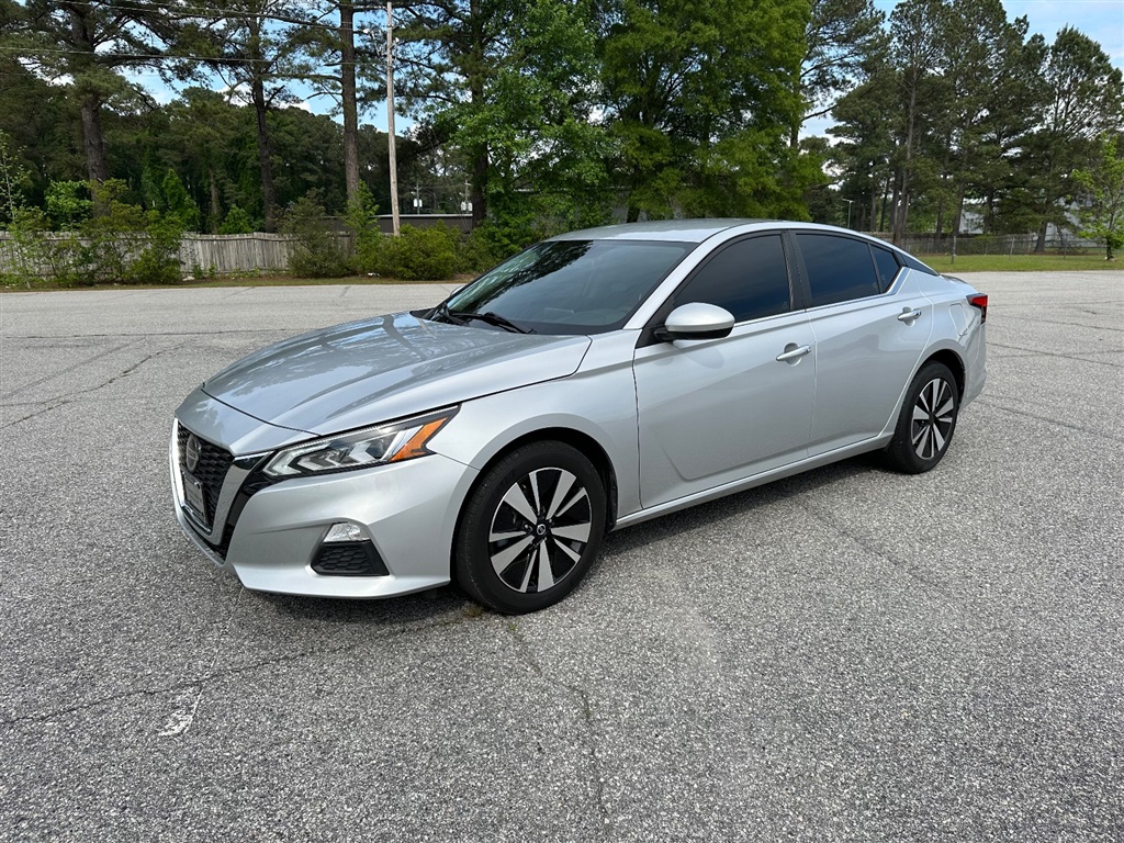 2021 Nissan Altima 2.5 SV AWD for sale by dealer