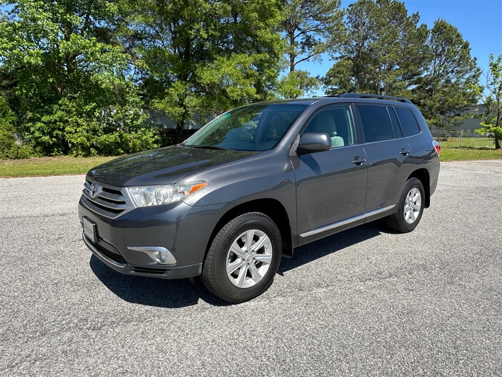 2011 Toyota Highlander Base 4WD for sale by dealer