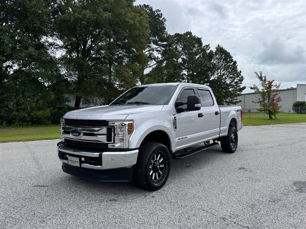 2019 Ford F-250 SD XLT Crew Cab 4WD for sale by dealer