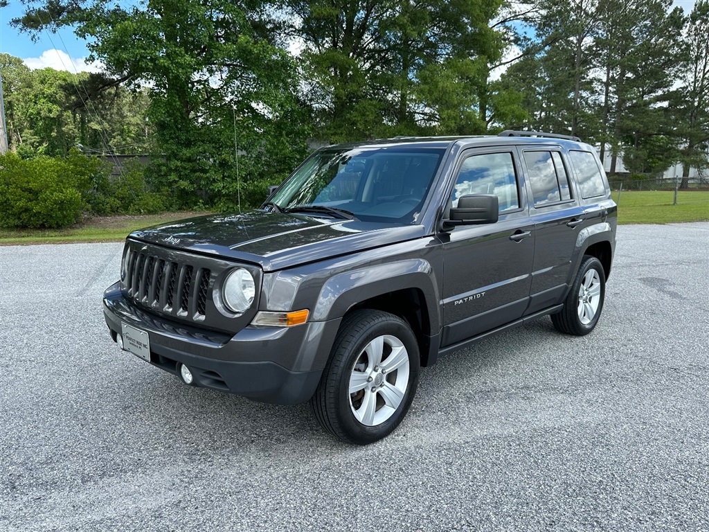2014 Jeep Patriot Latitude 4WD for sale by dealer