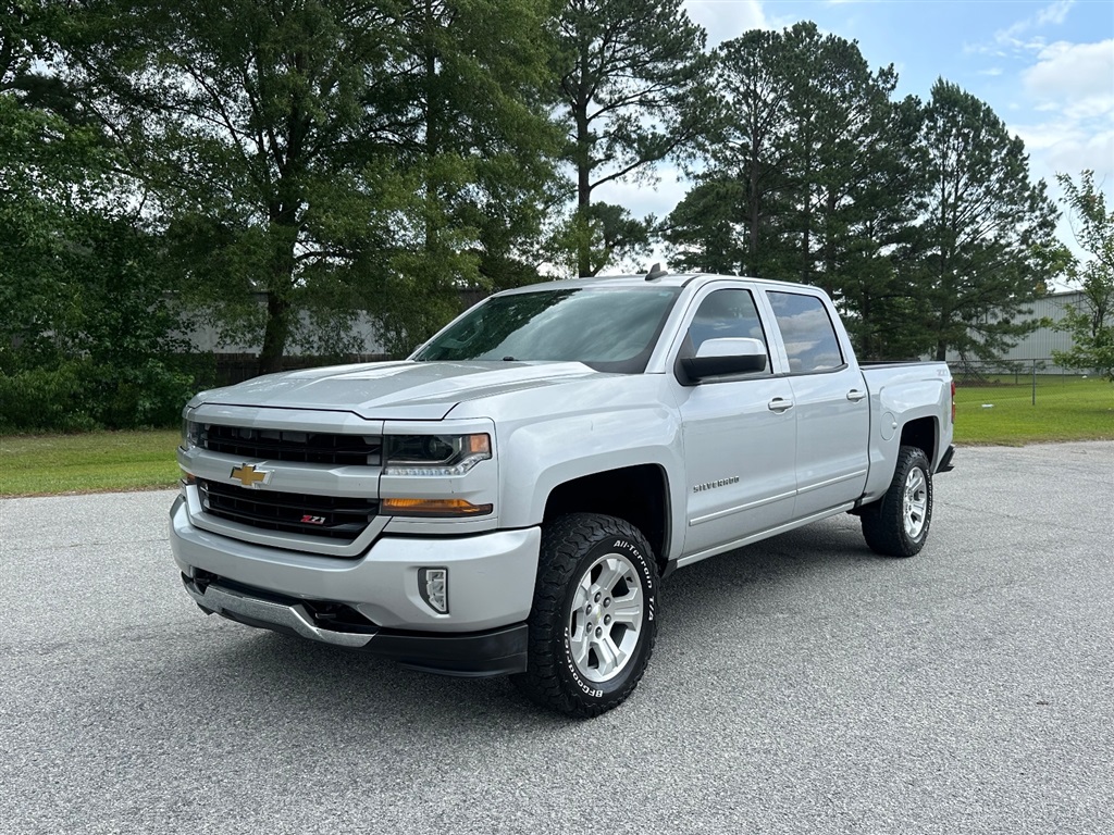 2017 Chevrolet Silverado 1500 LT Crew Cab 4WD for sale by dealer