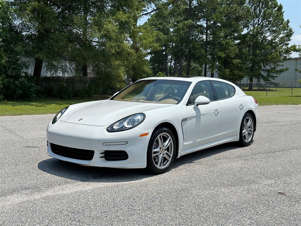 2014 Porsche Panamera 4 for sale by dealer