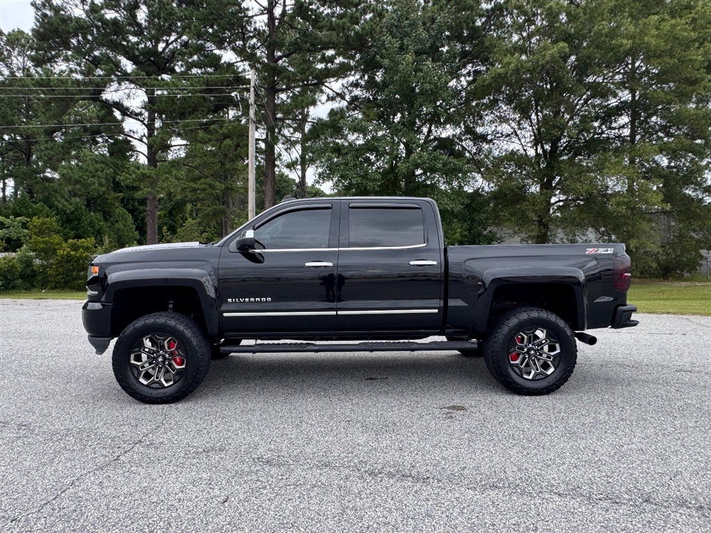 2017 Chevrolet Silverado 1500 LTZ Crew Cab 4WD for sale by dealer