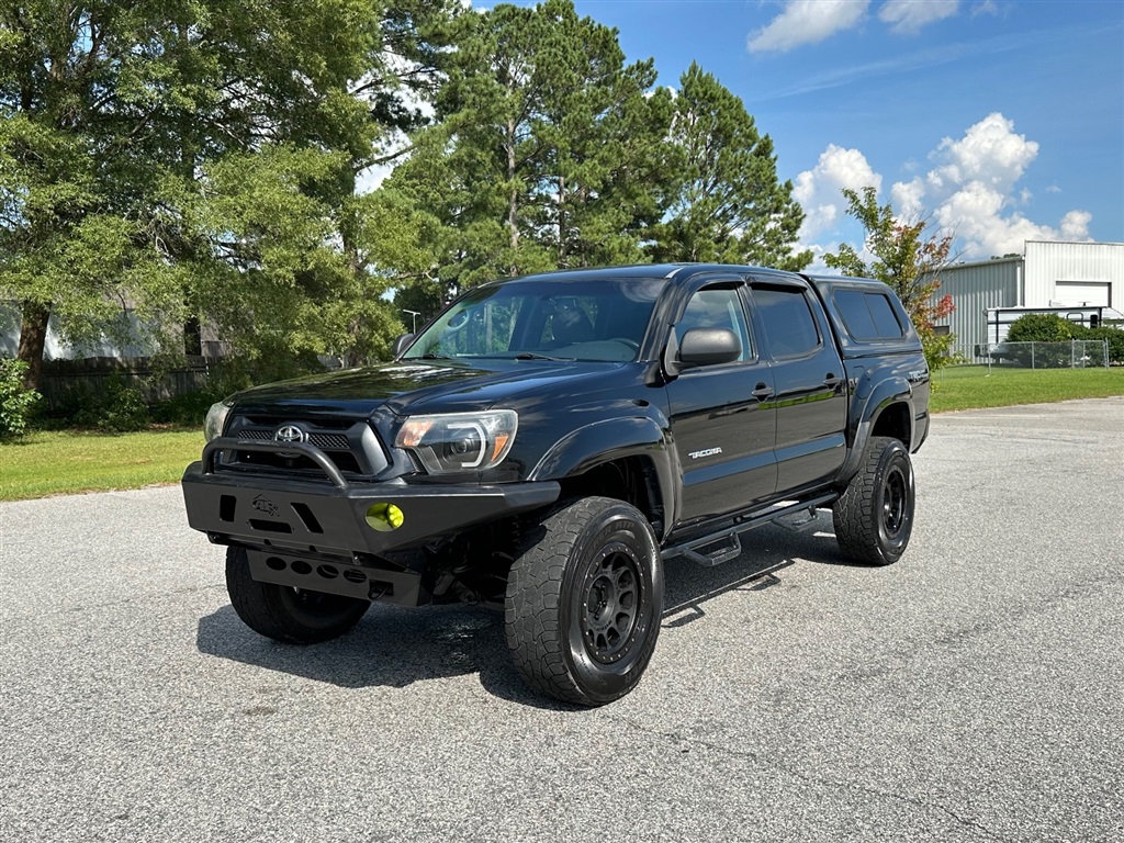 2012 Toyota Tacoma Double Cab V6 4WD for sale by dealer