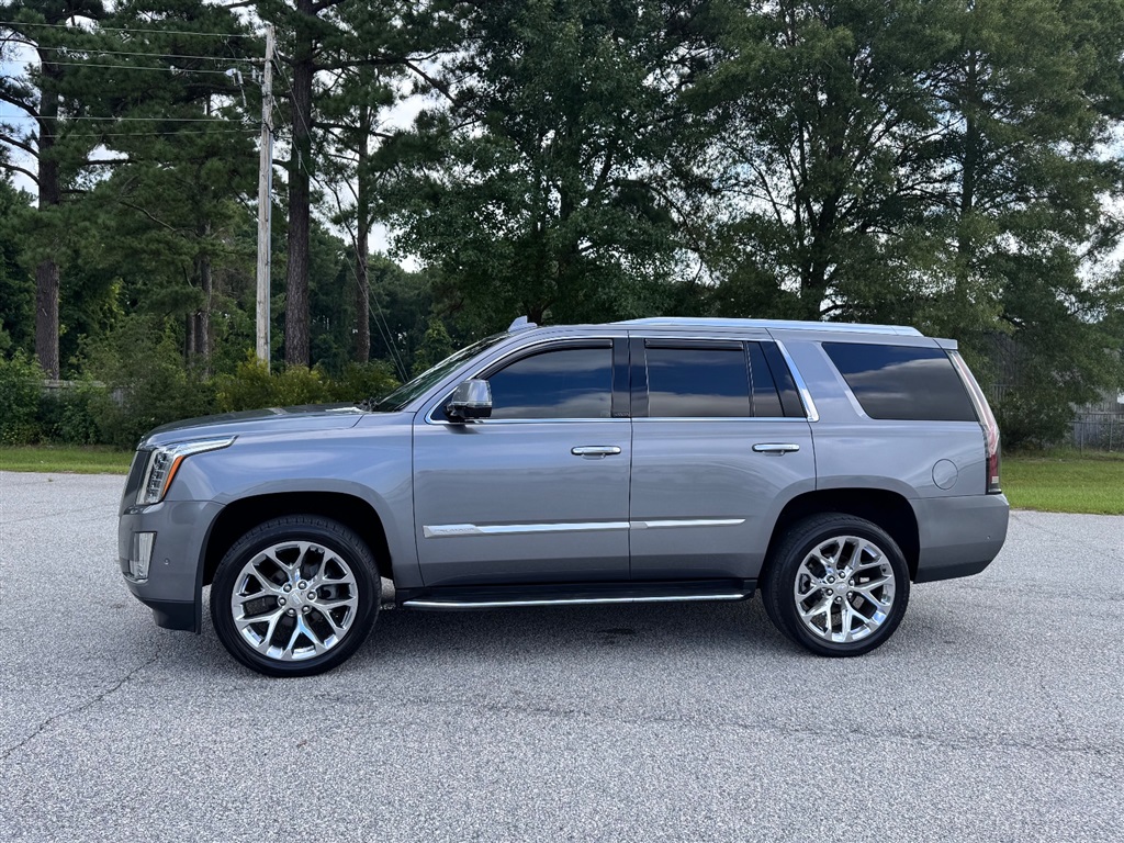 2019 Cadillac Escalade Luxury 4WD for sale by dealer