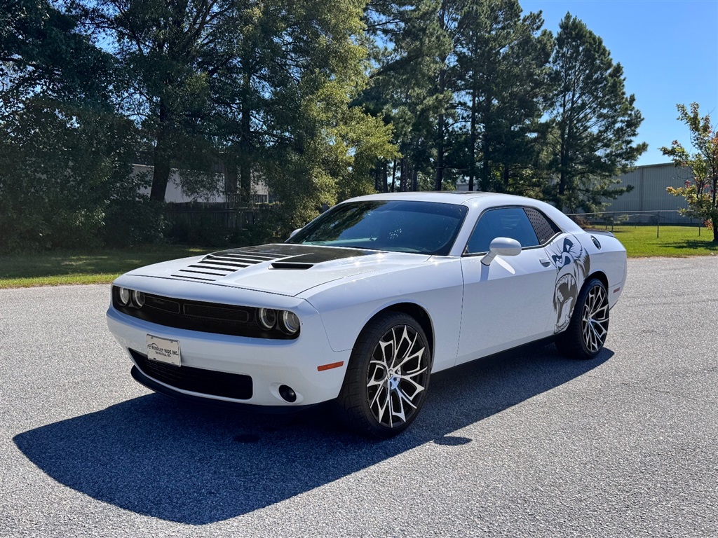 2019 Dodge Challenger SXT for sale by dealer