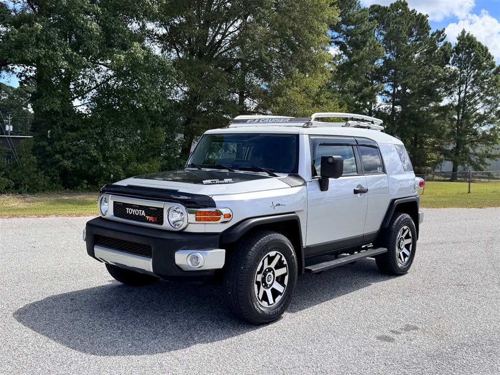 2007 Toyota FJ Cruiser 4WD for sale by dealer