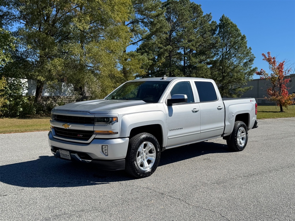 2018 Chevrolet Silverado 1500 LT Crew Cab 4WD for sale by dealer