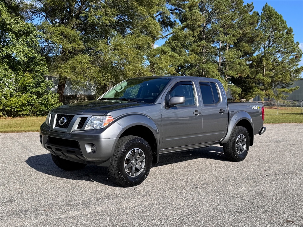 2018 Nissan Frontier PRO-4X Crew Cab 4WD for sale by dealer