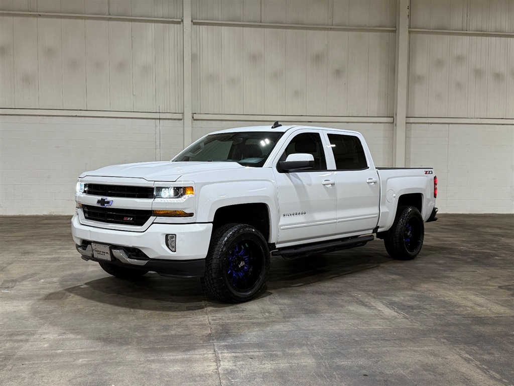 2018 Chevrolet Silverado 1500 LT Crew Cab 4WD for sale by dealer