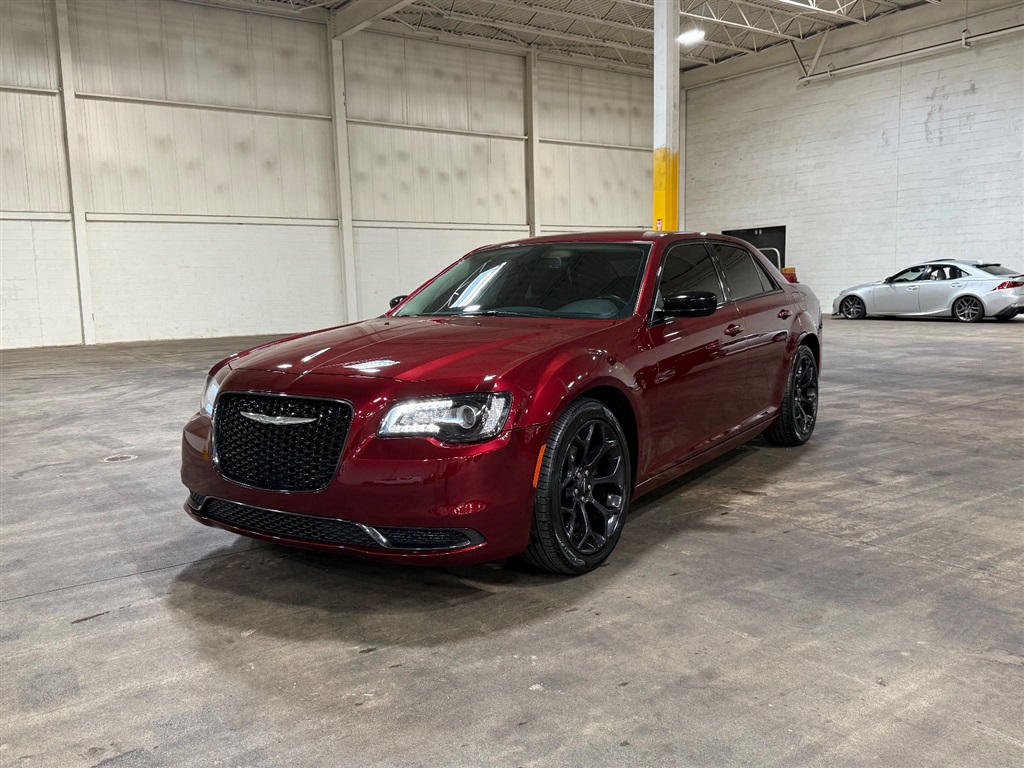 2019 Chrysler 300 Touring for sale by dealer