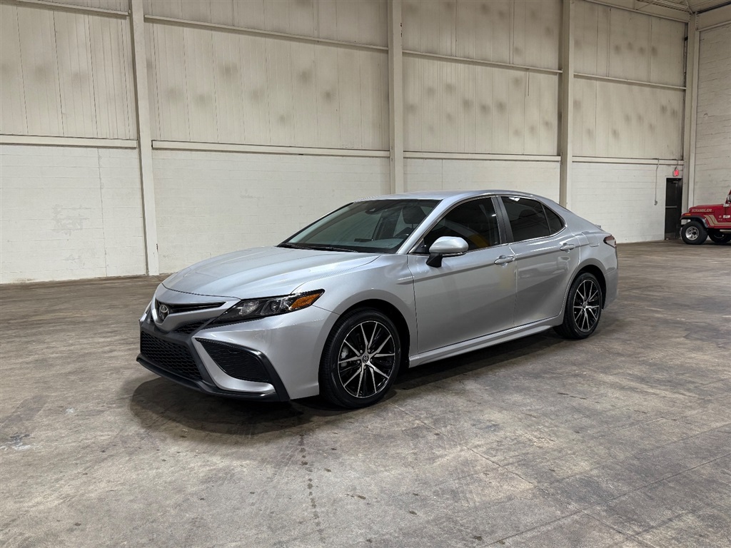2022 Toyota Camry SE for sale by dealer