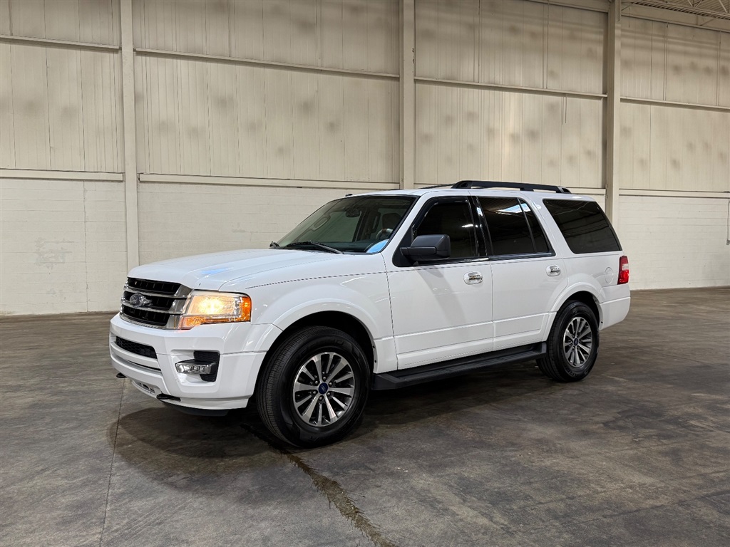 2017 Ford Expedition XLT 4WD for sale by dealer