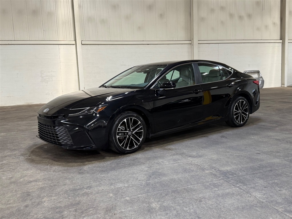 2025 Toyota Camry Hybrid XLE for sale by dealer