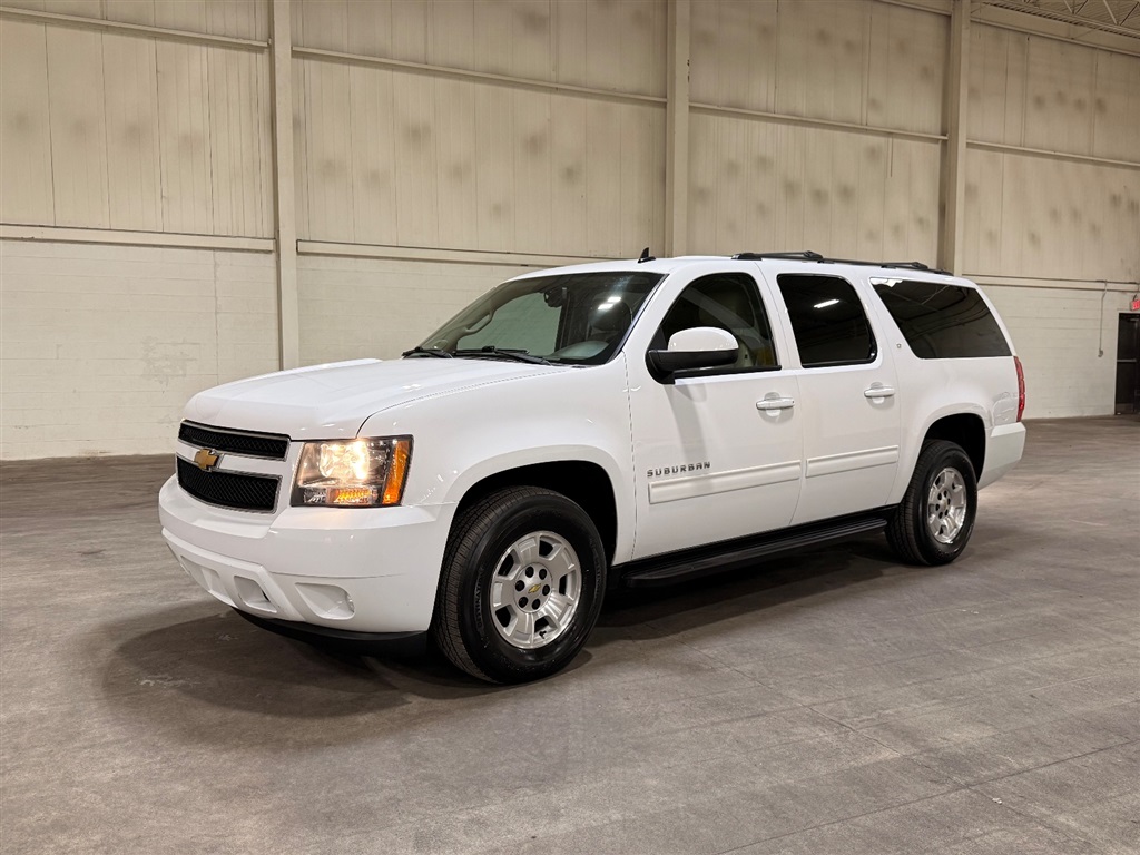 2013 Chevrolet Suburban LT 1500 2WD for sale by dealer