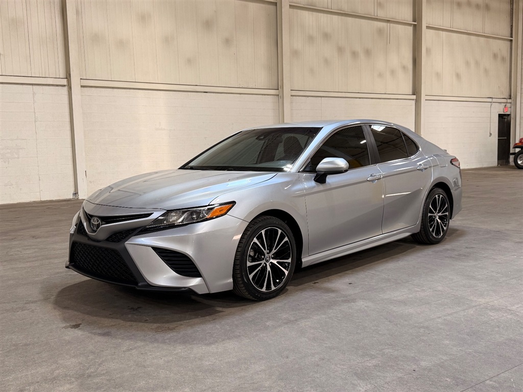2019 Toyota Camry SE for sale by dealer