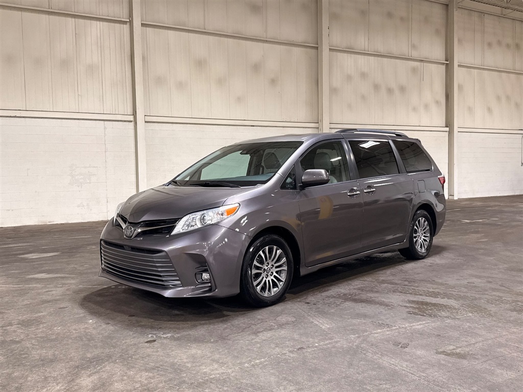 2020 Toyota Sienna XLE for sale by dealer