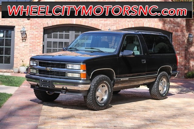 1999 Chevrolet Tahoe LS for sale by dealer