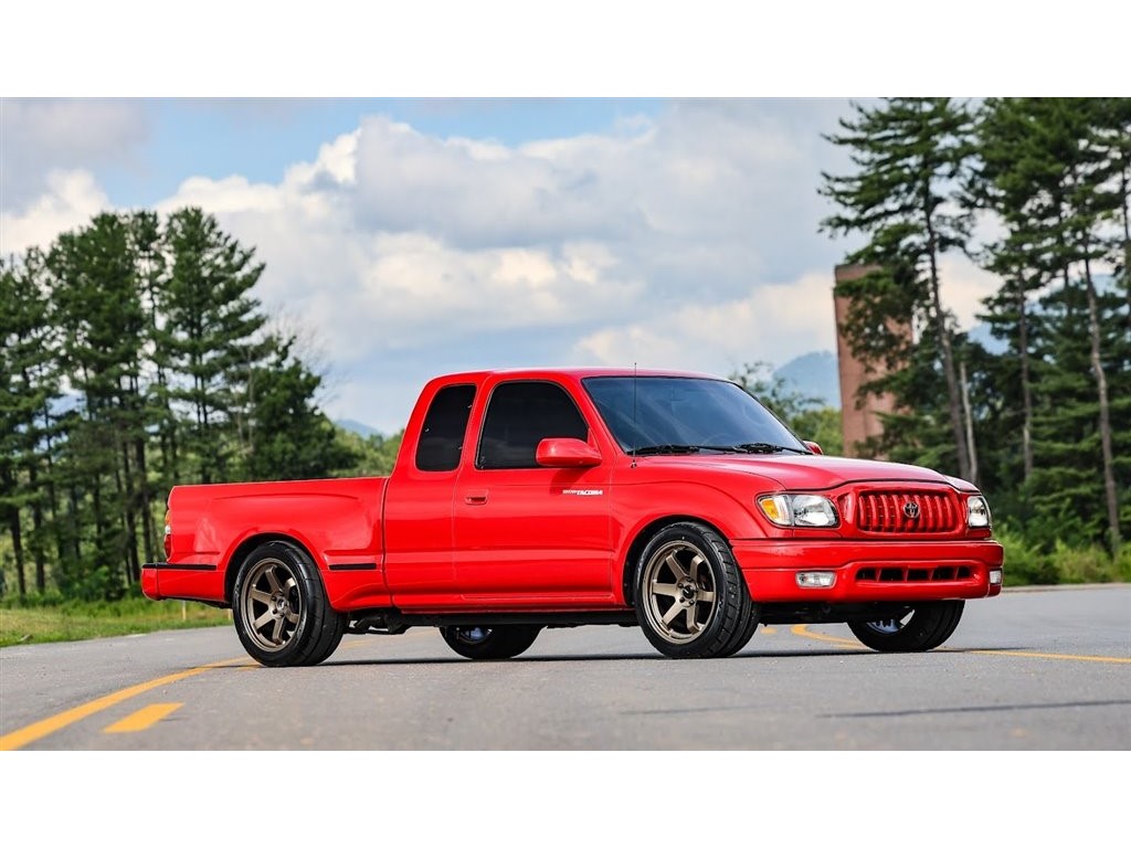 2002 Toyota Tacoma Xtracab 2WD for sale by dealer