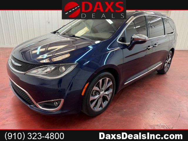 2017 CHRYSLER PACIFICA Limited for sale by dealer