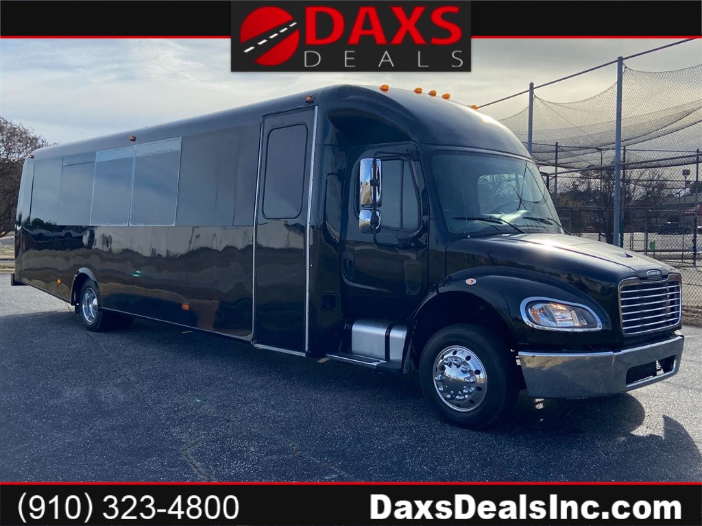 2008 FREIGHTLINER 32 PASSENGERS BUS M2 106 for sale by dealer