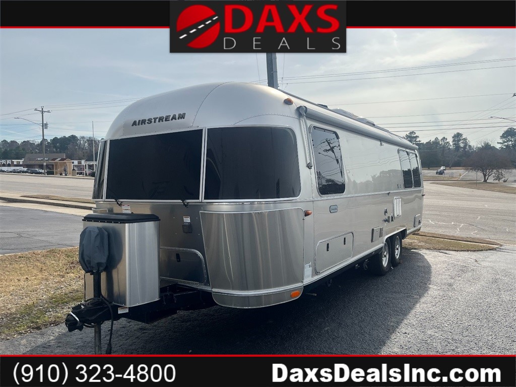 2018 AIRSTREAM GLOBETROTTER M-27FB TWIN 28'X8'.5'' for sale by dealer
