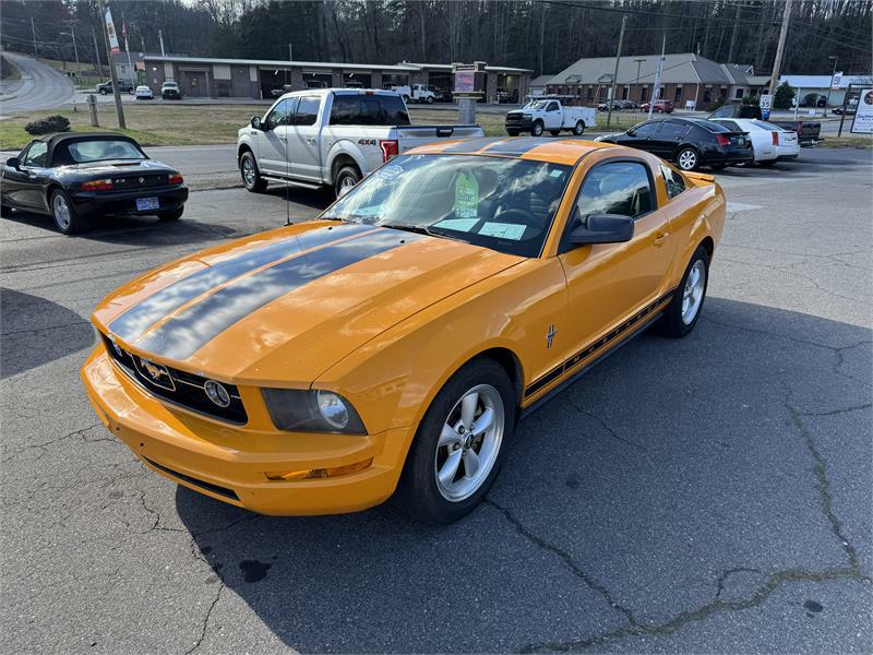 2007 Ford Mustang V6 Deluxe Coupe for sale by dealer