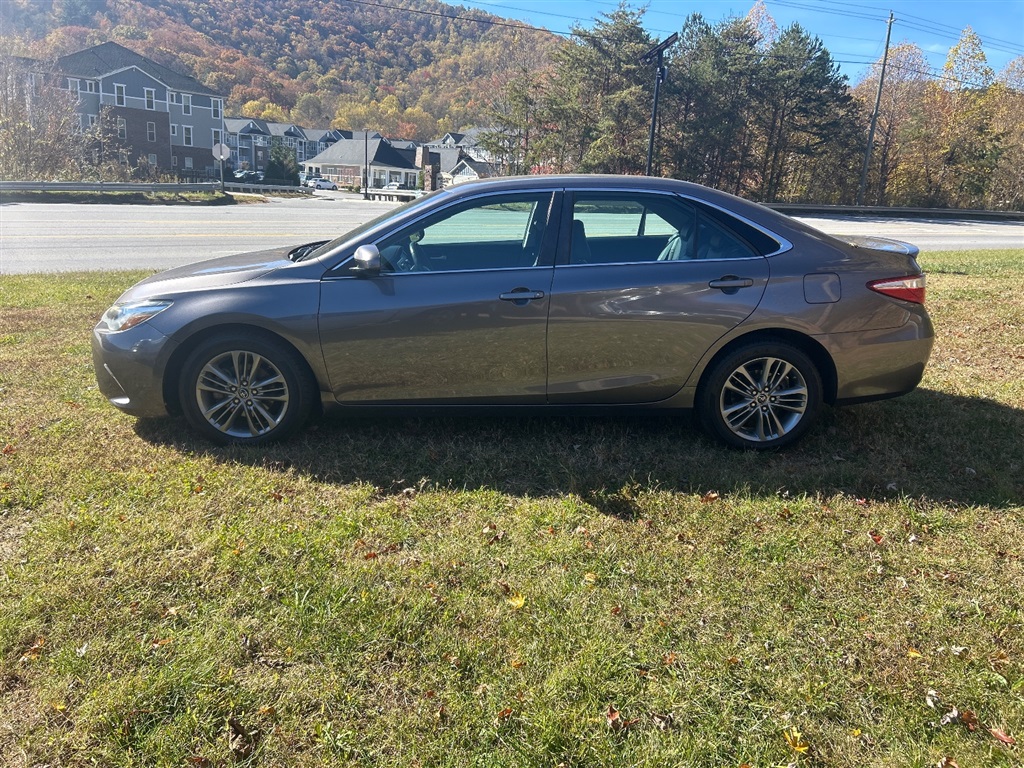 2015&nbsp;Toyota&nbsp;Camry SE