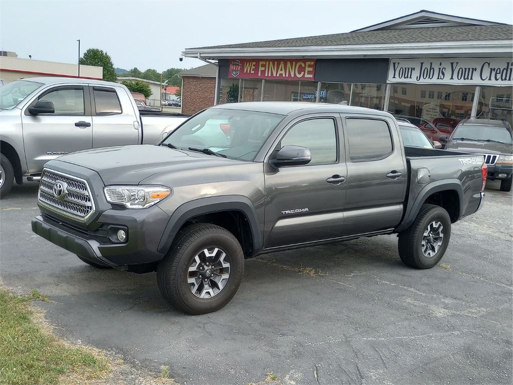 2016 Toyota Tacoma SR5 Double Cab Long Bed V6 6AT 4WD for sale by dealer