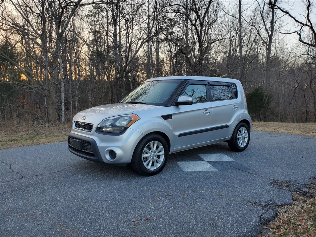 2012 Kia Soul ! for sale by dealer