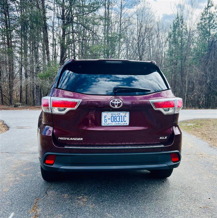 2014 Toyota Highlander XLE FWD V6 for sale by dealer