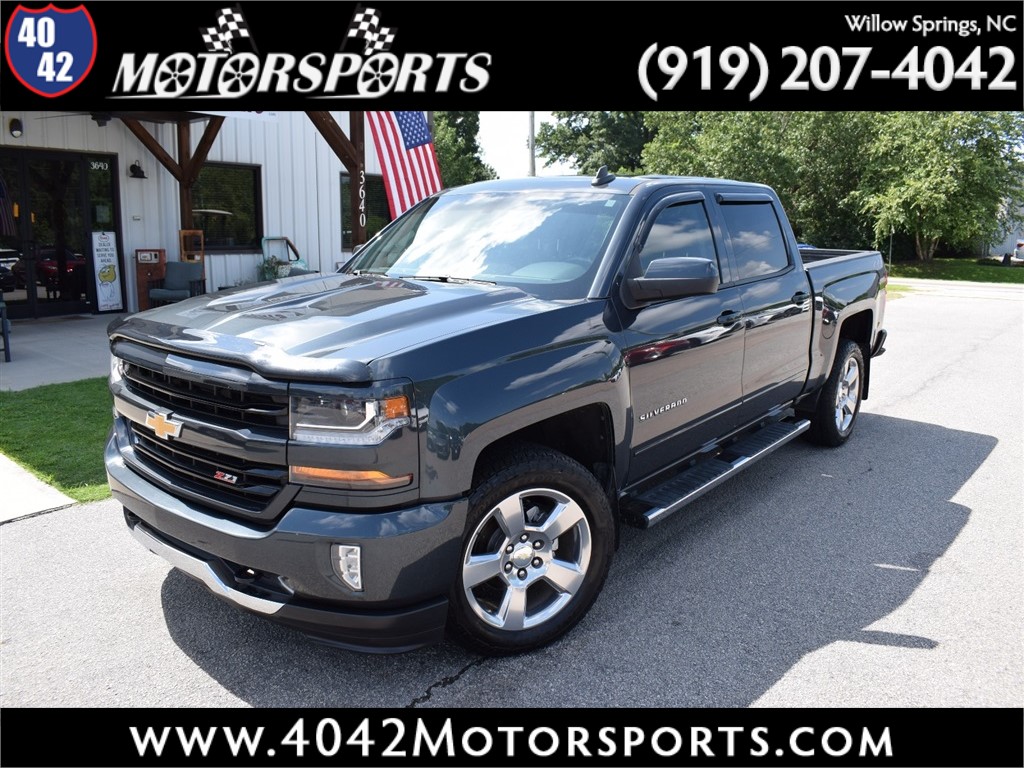 2018 CHEVROLET SILVERADO 1500 LT Crew Cab 4WD for sale by dealer