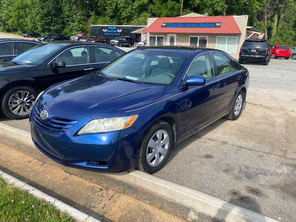 2009 TOYOTA CAMRY LE for sale by dealer