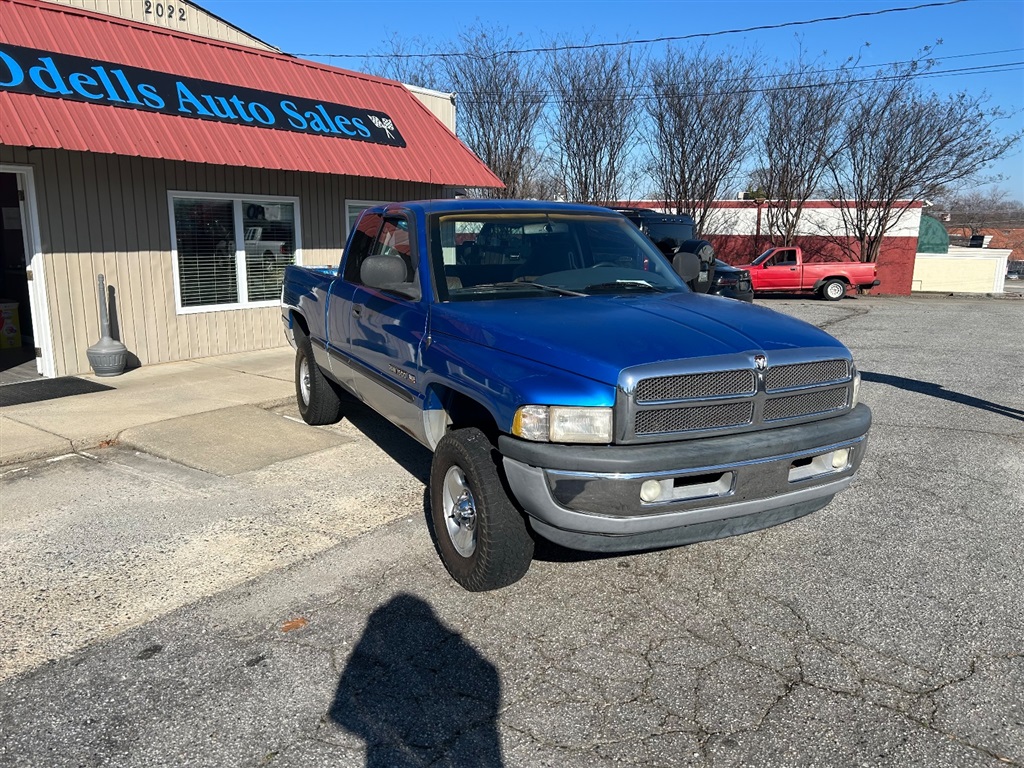 1999 Dodge Ram 1500 Quad Cab Short Bed 4WD for sale by dealer