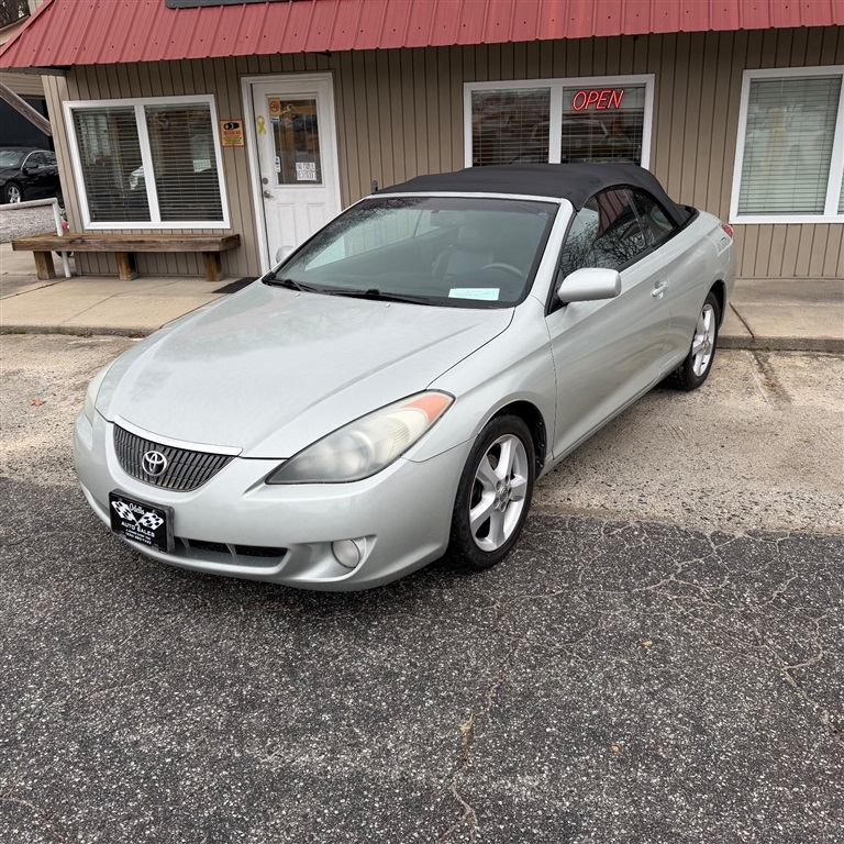 2006 Toyota Camry Solara SE Convertible for sale by dealer