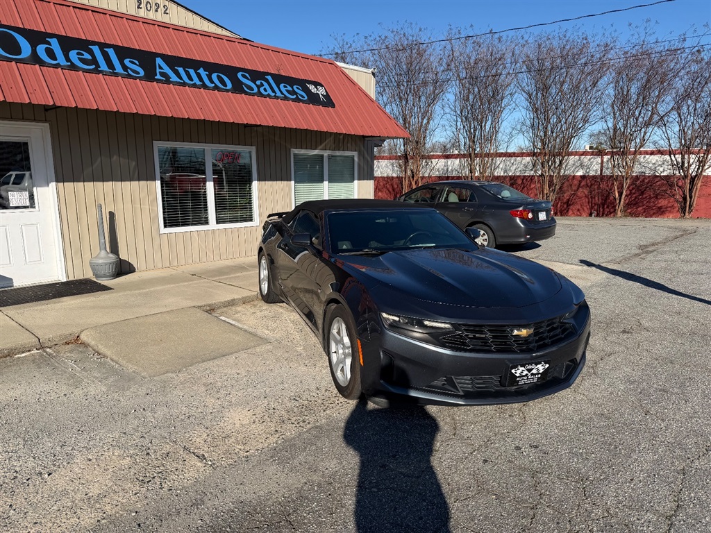 2019 Chevrolet Camaro 1LT Convertible 8A for sale by dealer