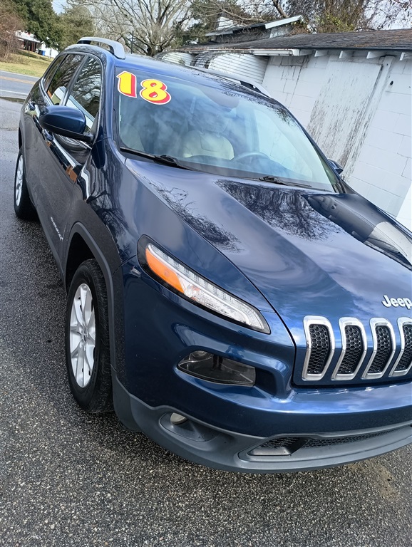 2018 Jeep Cherokee Latitude 4WD for sale by dealer