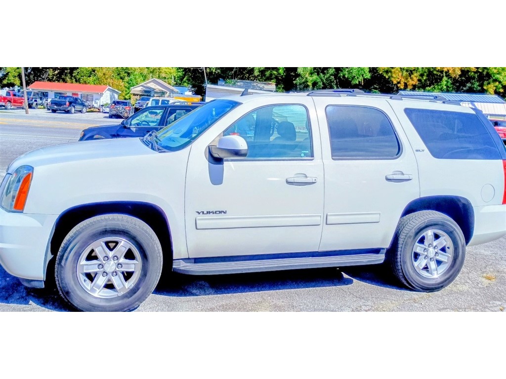 2014 GMC Yukon SLT AWD for sale by dealer