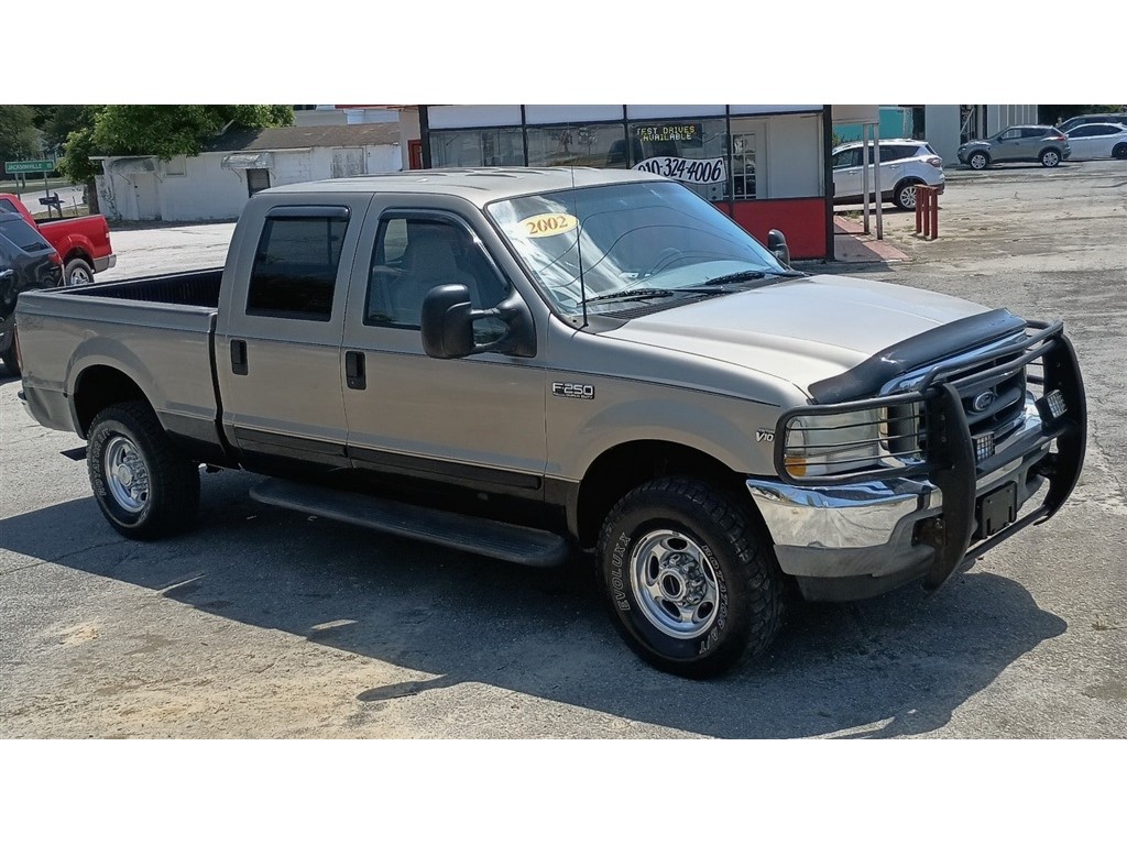 2002 Ford F-250 SD Lariat Crew Cab 4WD for sale by dealer