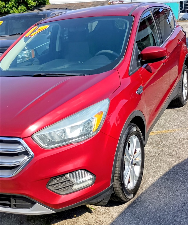 2017 Ford Escape SE FWD for sale by dealer