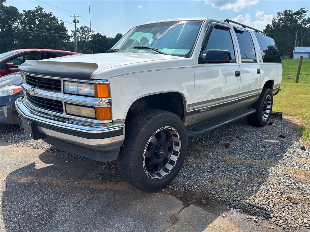 1999 Chevrolet Suburban K1500 4WD for sale by dealer