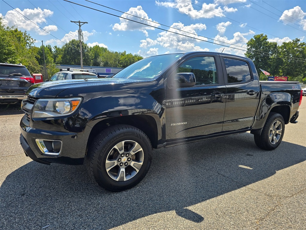 2017 Chevrolet Colorado Z71 Crew Cab 4WD Long Box for sale by dealer