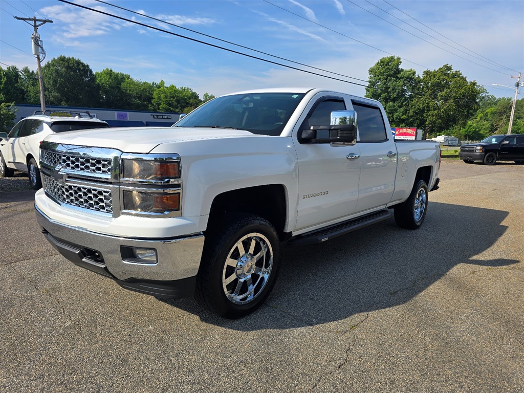 2014 Chevrolet Silverado 1500 1LT Crew Cab Long Box 4WD for sale by dealer