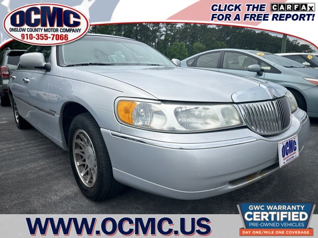 2002 Lincoln Town Car Signature for sale by dealer
